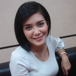 Demi Kampanye, Rieke Rela Cuti Melahirkan Sekejap