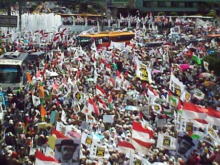Kampanye PKS Bubar, Kawasan Blok S Macet