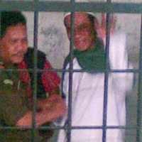 Jelang Sidang Tuntutan, Ryan Nyanyi Lepaskanlah