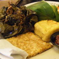 Sajikan Food Court dengan Gaya Cafe