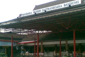 Hari Ini, Penerbangan Perdana Bandung-Singapura dari Husein