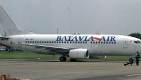 Batavia Air Mendarat Darurat di Semarang