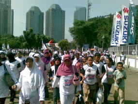 Massa PKS Mulai Padati Senayan