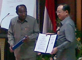 Ikan Arwana untuk Hendarman