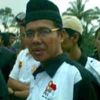 Irwan Prayitno Berjuang untuk Guru Bantu