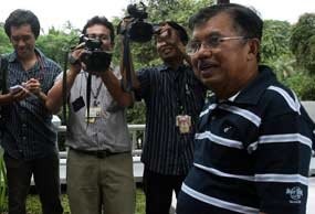 JK Dianugerahi Gelar Warga Buntet