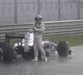 Kebandelan Heidfeld Berbuah Manis