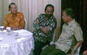 Petinggi dan Mantan Petinggi Golkar Berkumpul di Rumah JK 