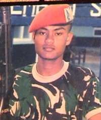 Pratu Danang Tetuko Sempat Cabuti Foto di Dinding