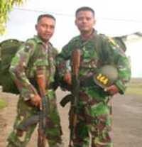 Lettu Wahyu dan Lettu Dhani Lulusan Komando Angkatan XXIV