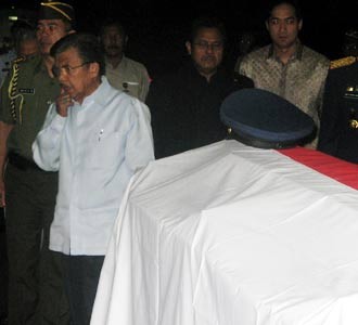 JK Beri Penghormatan Korban Fokker