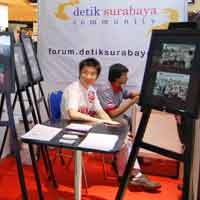 Komunitas Detik Unjuk Gigi di Plasa Tunjungan 2