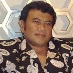 Dangdut Erotis Menjamur, Rhoma Irama Bikin Film