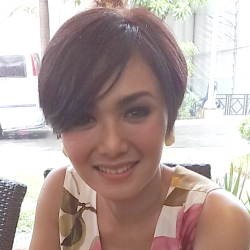 Yuni Shara: Raffi Teman Dekat, Bukan Pacar