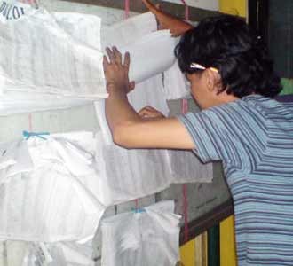 Mencari Nama di DPT