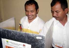 Tuna Netra Dibebaskan Waktu Memilih