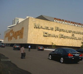 9 Parpol Masuk PT, DPR Semakin Ramping