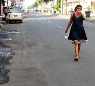 Jalanan di Solo Lengang