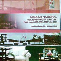 Akses Data Komputer di Pustabnas KPU Lelet, Masyarakat Mengeluh