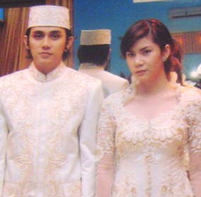 Vicky Nitinegoro 3 Minggu Pisah Ranjang