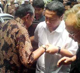Gus Dur-Wiranto Tiba di Rumah Mega