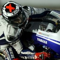 Lorenzo Juga Keluhkan Ban
