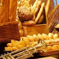 Brunch Lezat Dalam Alunan Jazz