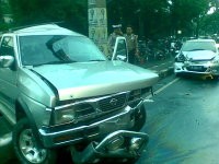 Laka Lantas di Ujung Flyover Surapati, Kemacetan 3 Kilometer