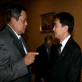 SBY Surati Abhisit, Harap Situasi Thailand Membaik