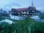 Korban Luka Rata-rata Terhantam Seng Rumah yang Terbang