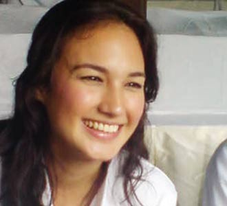 Nadine Bersih-bersih Rawa