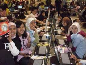 Kartini Ngeblog Banjir Peserta dan Hadiah