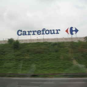 Kasus Dominasi Carrefour Rawan Terulang di Sektor Lain