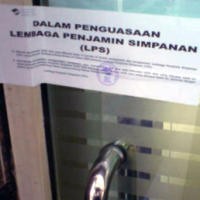 Nasabah Masih Datangi Bank IFI