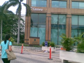 Aparat Keamanan Jaga Ketat Kantor Bank Century