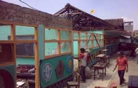 Genteng Dua Ruang Kelas Lainnya Ikut Diturunkan