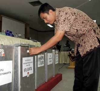 KPUD DIY Rekap Penghitungan Suara