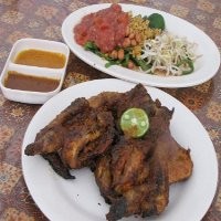 Berburu Ayam Taliwang Yuk!