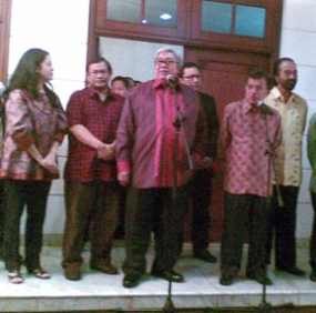 Pertemuan Mega-JK Bukan Reaksi Perceraian Golkar-PD