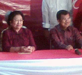 JK Sowan ke Rumah Mega