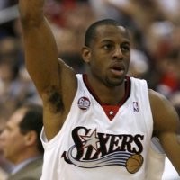 Sixers Menang Dramatis