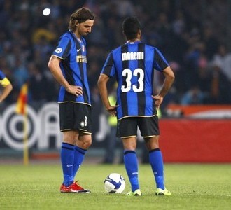 Inter Tertunduk di Naples