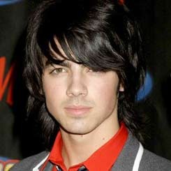 Joe Jonas Brothers Berambisi Tiru Johnny Depp