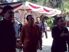 Suryadharma Santap Nasgor Golden Triangle di Rumah Mega