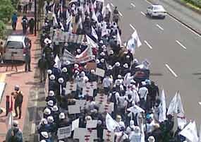 Putri dan Harapan TV 14 Inchi