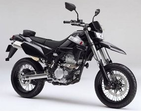 Kawasaki KLX 150 Meluncur Bareng D-Tracker X