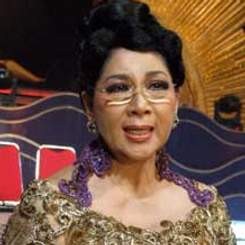 Titiek Puspa Makin Tua Makin Kinclong