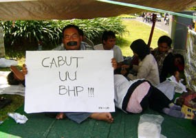 Tolak UU BHP, Mahasiswa Unibraw Mogok Makan