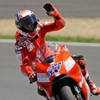 Stoner Nyaris Kehilangan Podium