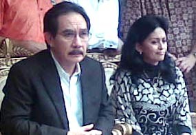 Bawa Makanan, Istri Antasari Jenguk ke Polda Metro